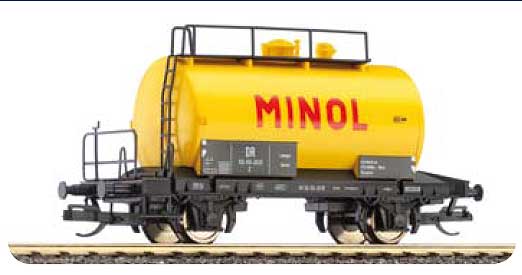 Tank car "Minol"<br /><a href='images/pictures/Tillig/14476.jpg' target='_blank'>Full size image</a>